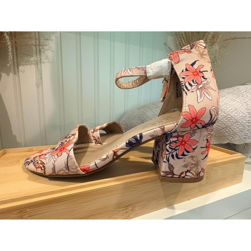 Serra Floral Block Heel Sandals Size 7